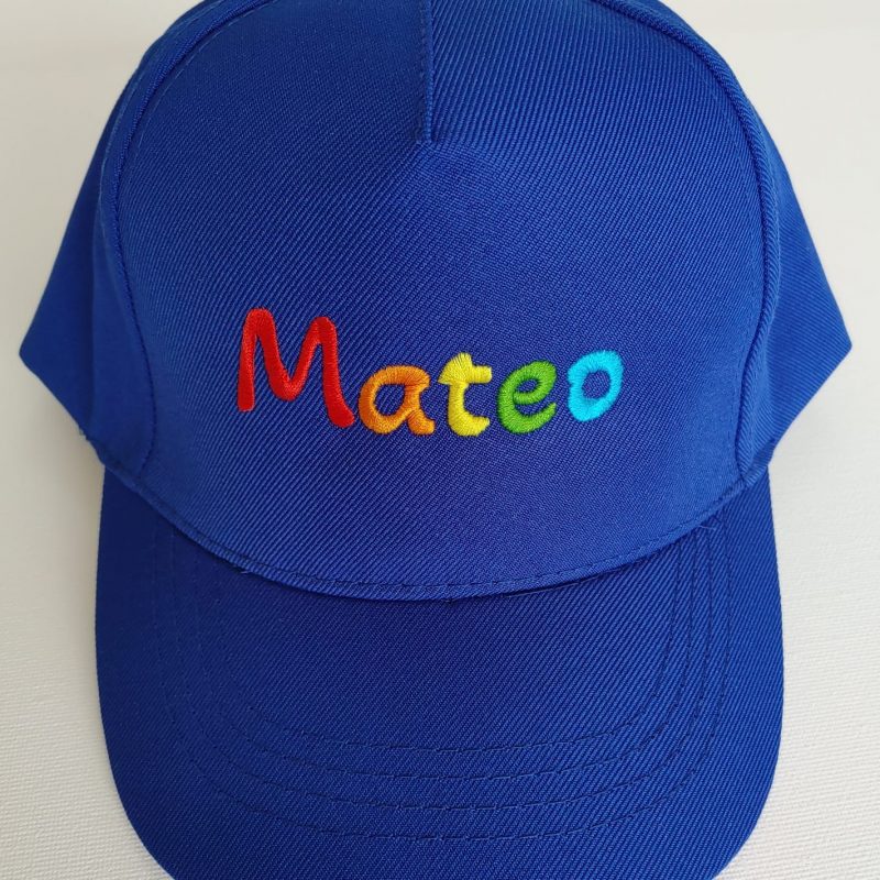 Gorra infantil Kid Recy Five, Color Azulón. Bordado Arco Iris